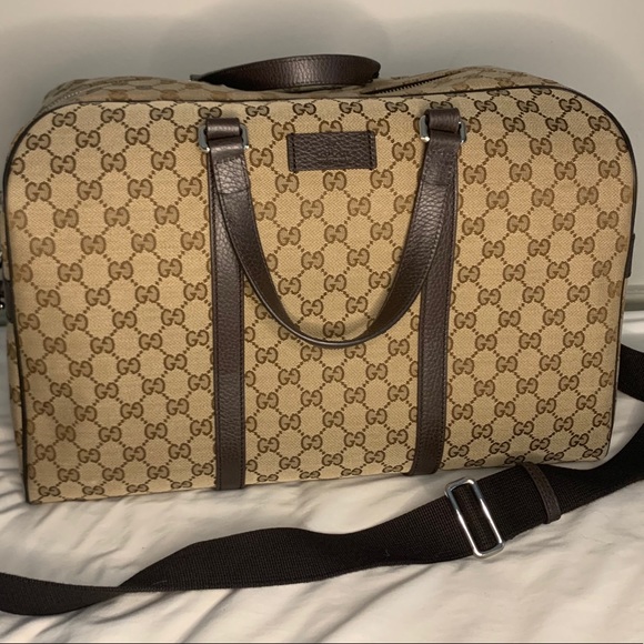 Gucci x Disney Monogram Duffle Travel Bag Beige/Ebony in Coated Canvas with  Gold-tone - US